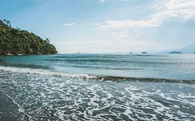Chale De Bioconstrucao Em Ubatuba - Cambuca Surf Skate Brava